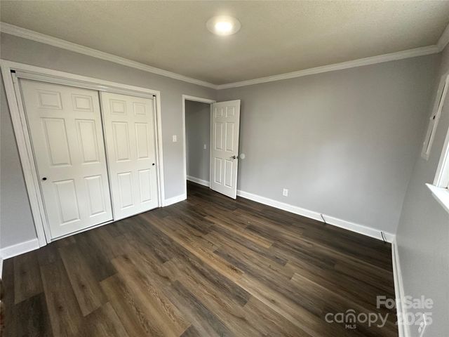 1011 Hull Street, Statesville, NC 28677