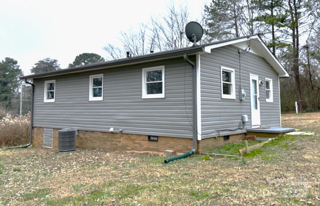 1011 Hull Street, Statesville, NC 28677