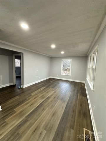 1011 Hull Street, Statesville, NC 28677