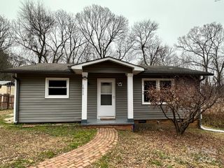 1011 Hull Street, Statesville, NC 28677