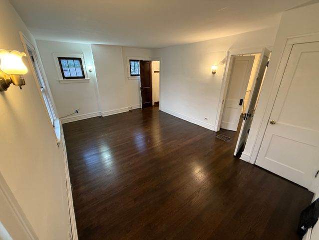 25 Keller Avenue N, Waukegan, IL 60085