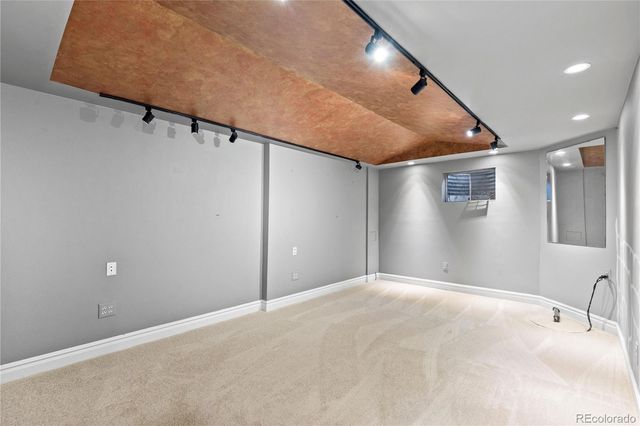 7373 E Iowa Avenue 1085, Denver, CO 80231