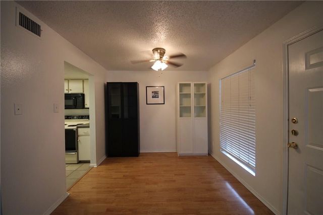 2401 Leon ST 200, Austin, TX 78705