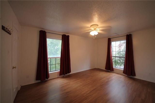 2401 Leon ST 200, Austin, TX 78705
