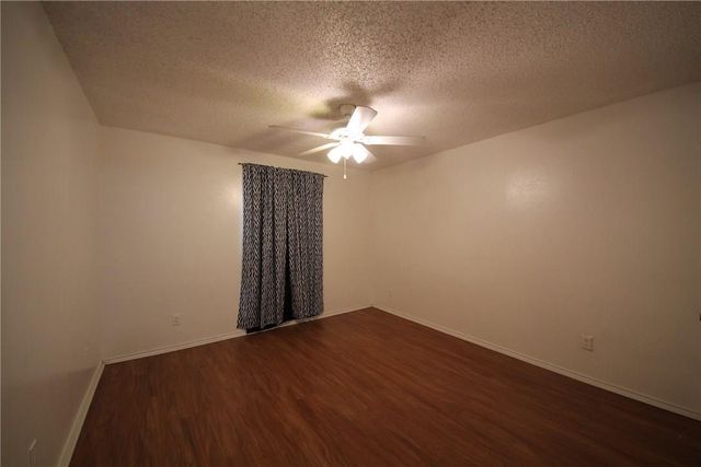 2401 Leon ST 200, Austin, TX 78705