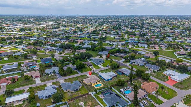 1112 SE 13th PL, Cape Coral, FL 33990