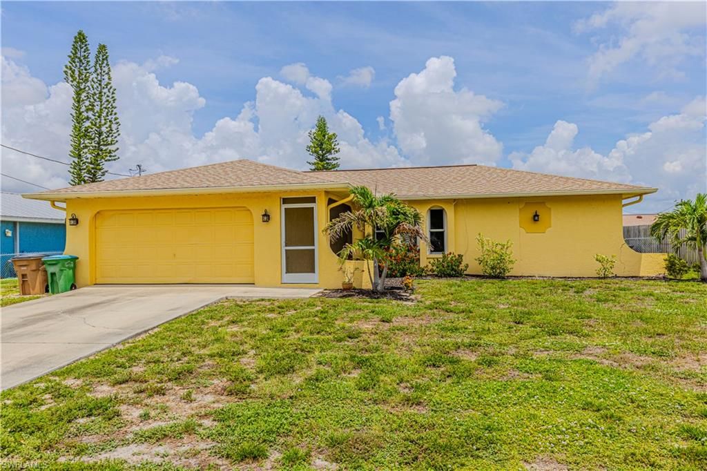 1112 SE 13th PL, Cape Coral, FL 33990