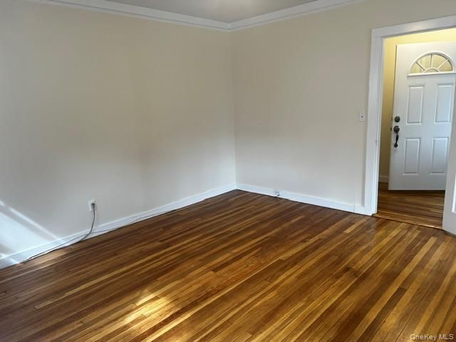 30 Smith Street, Glen Cove, NY 11542