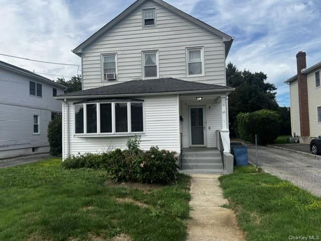 30 Smith Street, Glen Cove, NY 11542