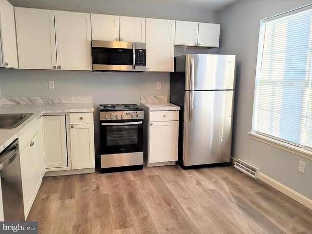 31 LAMPLIGHTER LN, Dover, DE 19904