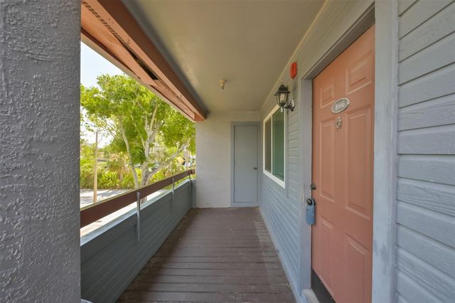10265 GANDY BOULEVARD N 1006, St Petersburg, FL 33702