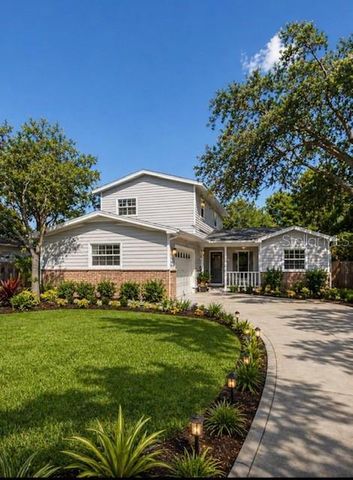 1700 COUNTRY CLUB ROAD N, St Petersburg, FL 33710