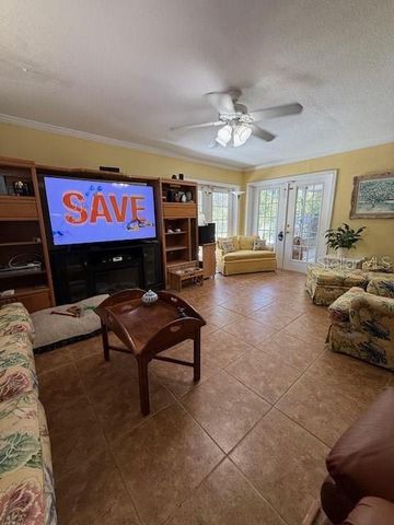 1700 COUNTRY CLUB ROAD N, St Petersburg, FL 33710