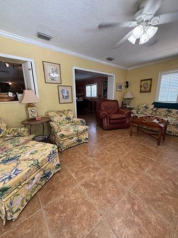 1700 COUNTRY CLUB ROAD N, St Petersburg, FL 33710