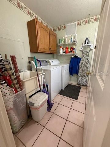 1700 COUNTRY CLUB ROAD N, St Petersburg, FL 33710