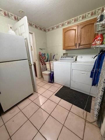 1700 COUNTRY CLUB ROAD N, St Petersburg, FL 33710