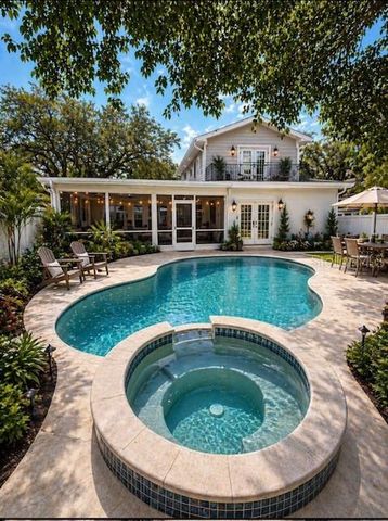 1700 COUNTRY CLUB ROAD N, St Petersburg, FL 33710