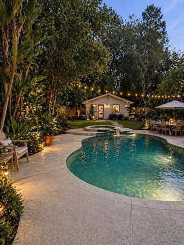 1700 COUNTRY CLUB ROAD N, St Petersburg, FL 33710