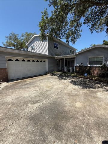 1700 COUNTRY CLUB ROAD N, St Petersburg, FL 33710