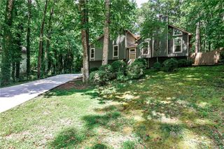5009 Henson SW Drive, Mableton, GA 30126