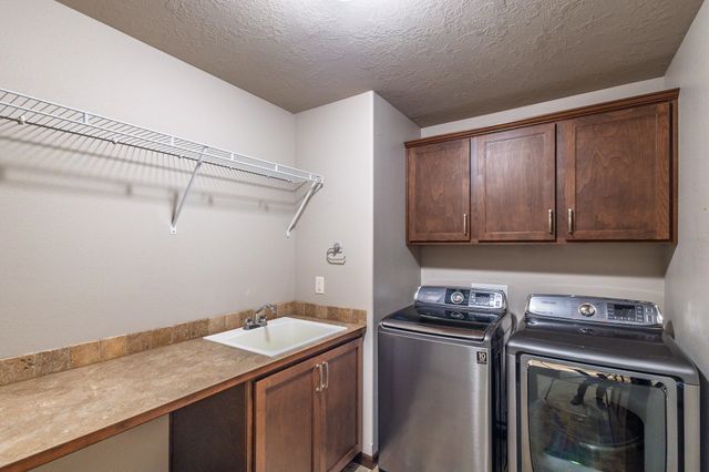 2120 S Selkirk Dr, Spokane Valley, WA 99016
