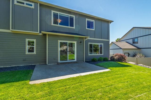 2120 S Selkirk Dr, Spokane Valley, WA 99016