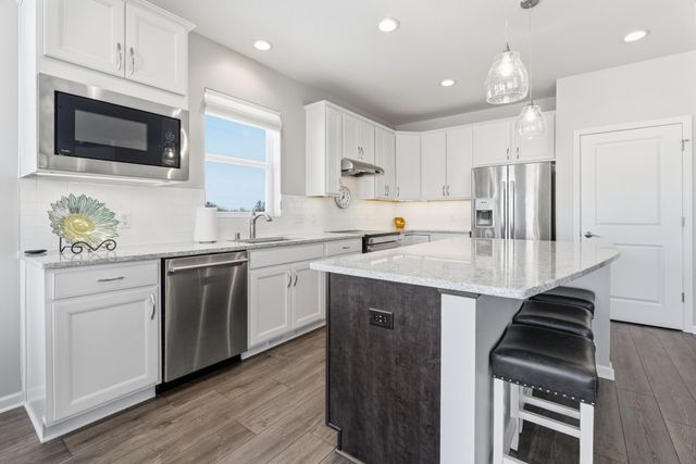 14120 56th Avenue N, Plymouth, MN 55446