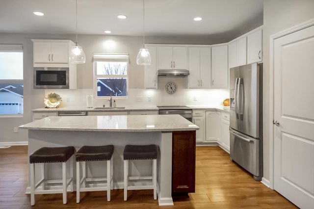 14120 56th Avenue N, Plymouth, MN 55446