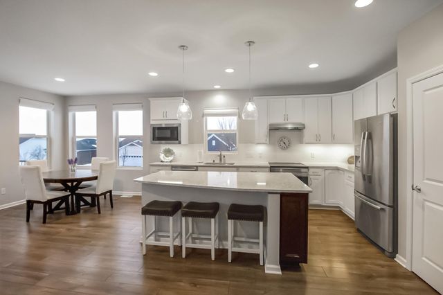 14120 56th Avenue N, Plymouth, MN 55446