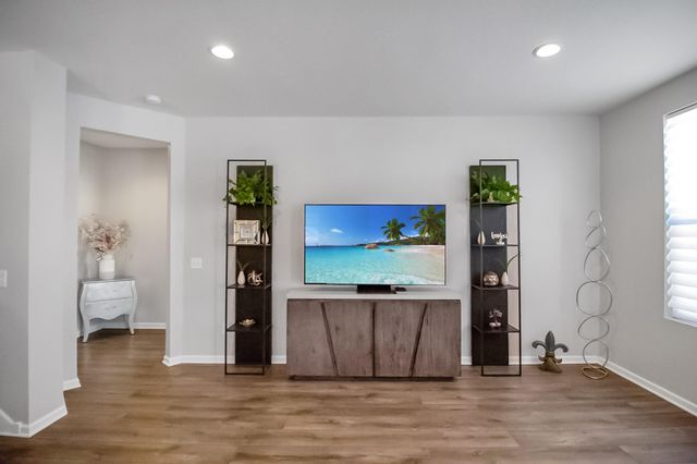 14120 56th Avenue N, Plymouth, MN 55446