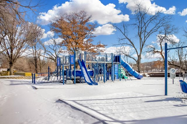 14120 56th Avenue N, Plymouth, MN 55446