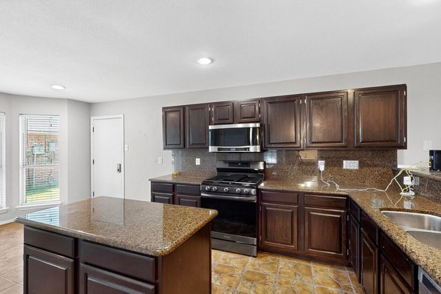 3819 Silver Maple Drive, Carrollton, TX 75007