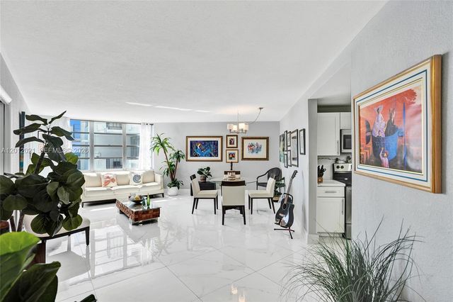 2750 NE 183rd St 2412, Aventura, FL 33160