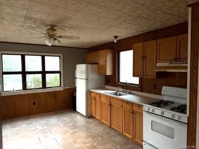 52 Devlin Road, Highland Lake, NY 12743