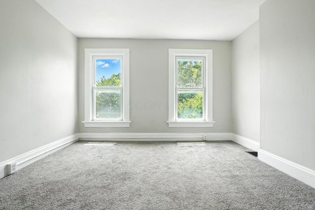 538 W Town Street, Columbus, OH 43215