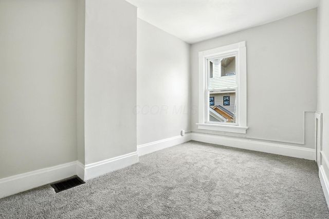 538 W Town Street, Columbus, OH 43215