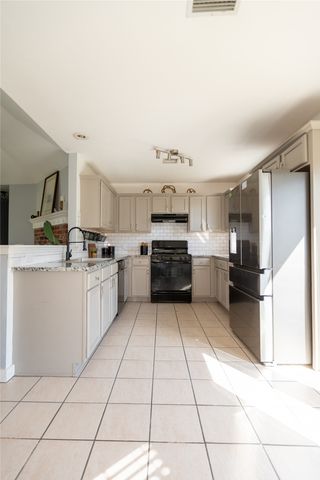 616 W Dogwood Street, Coweta, OK 74429