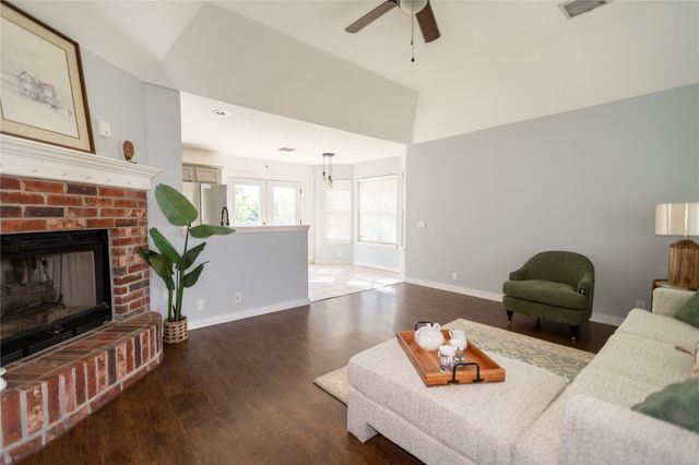 616 W Dogwood Street, Coweta, OK 74429