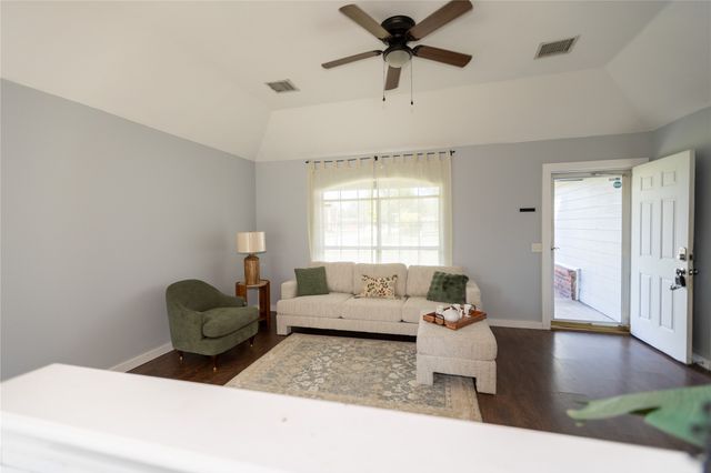 616 W Dogwood Street, Coweta, OK 74429