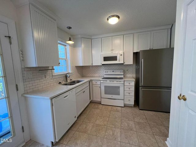 1722 Stroll Circle, Fuquay Varina, NC 27526