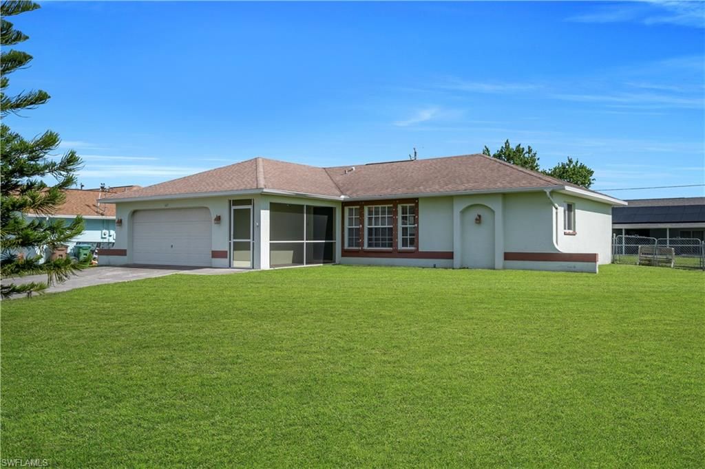 227 SE 2nd TER, Cape Coral, FL 33990