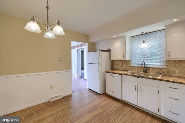 2154 COVENTRY RD, Lancaster, PA 17601
