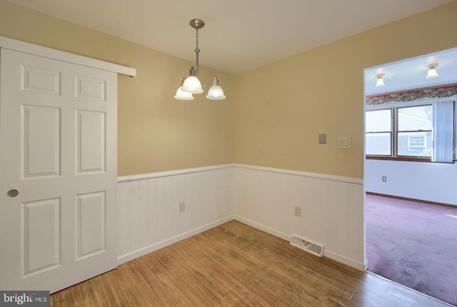 2154 COVENTRY RD, Lancaster, PA 17601