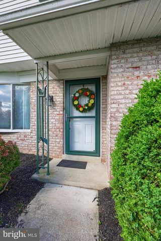 2154 COVENTRY RD, Lancaster, PA 17601
