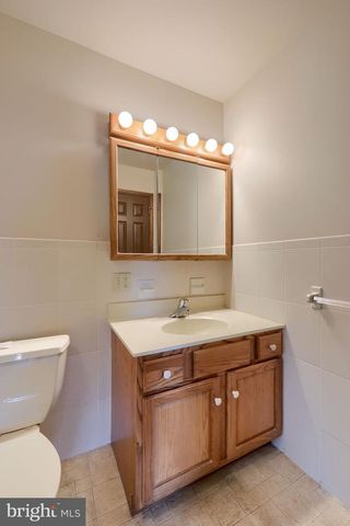 2154 COVENTRY RD, Lancaster, PA 17601