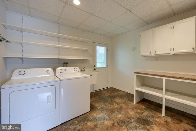 2154 COVENTRY RD, Lancaster, PA 17601