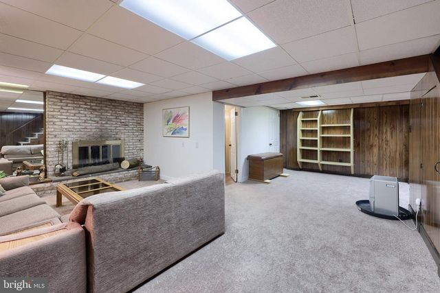 2154 COVENTRY RD, Lancaster, PA 17601