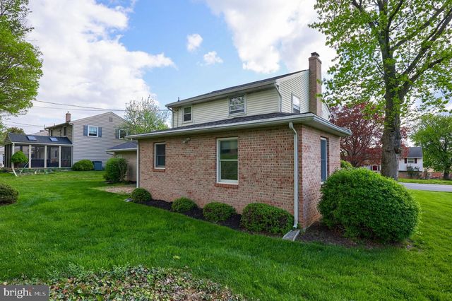 2154 COVENTRY RD, Lancaster, PA 17601