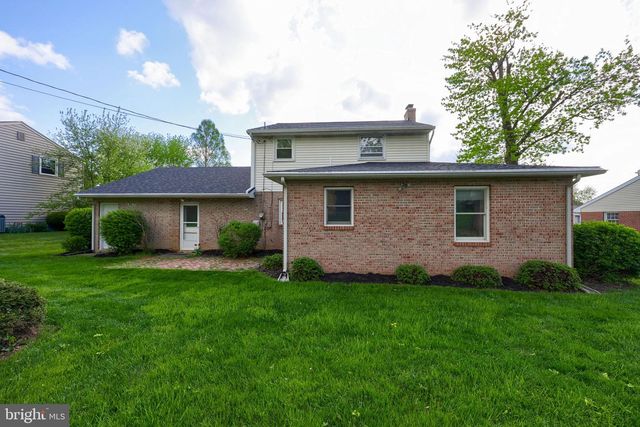 2154 COVENTRY RD, Lancaster, PA 17601
