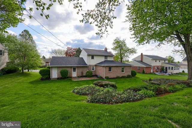 2154 COVENTRY RD, Lancaster, PA 17601